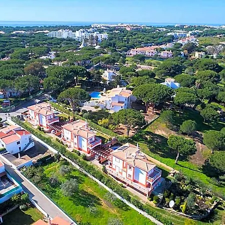 4 Bedroooms/private Pool, Bbq, Ac, Wifi מלון